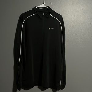 Nike black sport zipper sport windbreaker size XL in great condition.